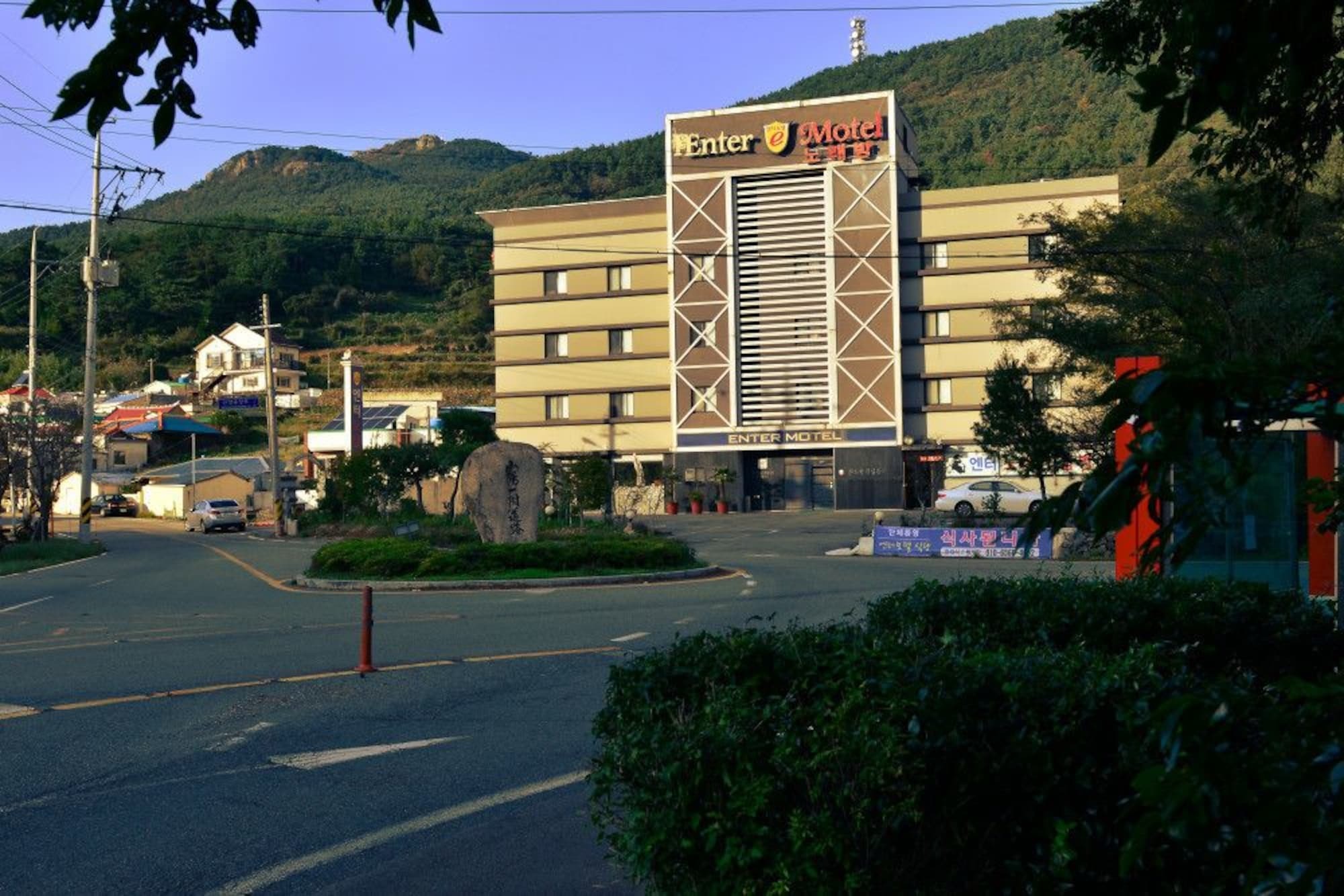 Enter Motel Condo Tongyeong Exterior foto